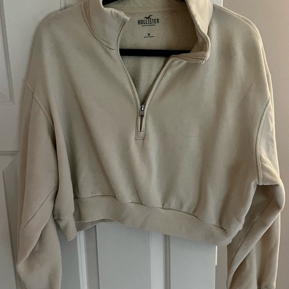Hollister Half-Zip Sweatshirt - Picture 2 of 3